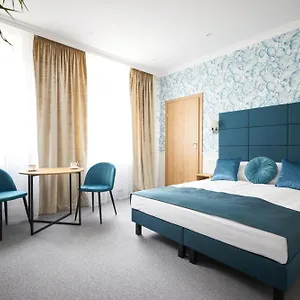 Aparthotel Klasztorna 25